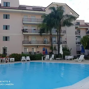 Bouganville Aparthotel Calatabiano